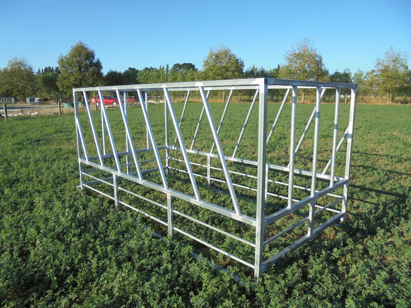 Hay Feeder