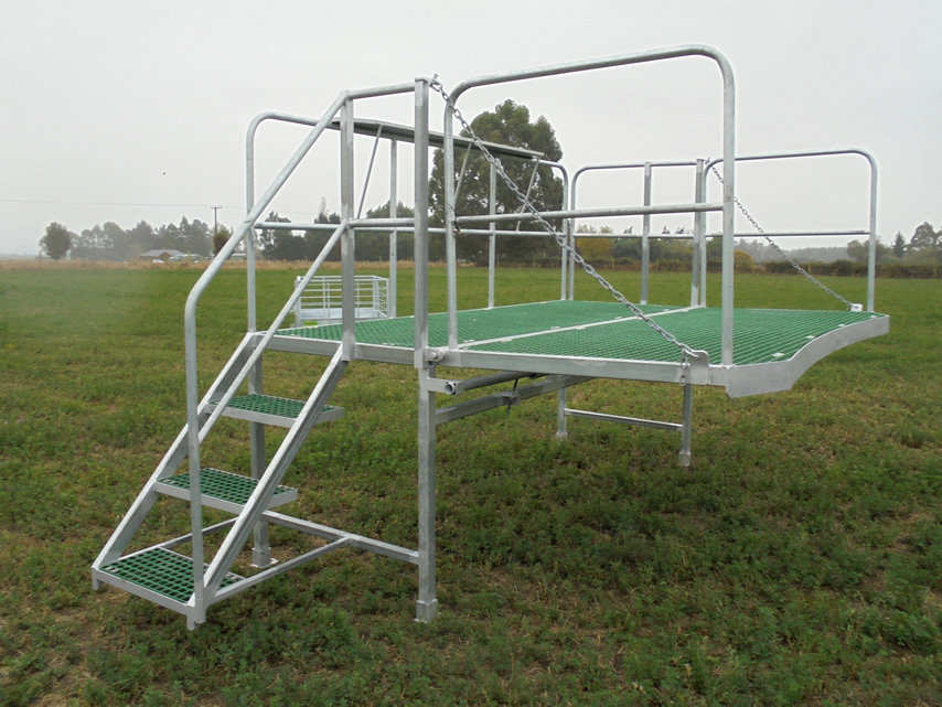Fold Down Vet Platform